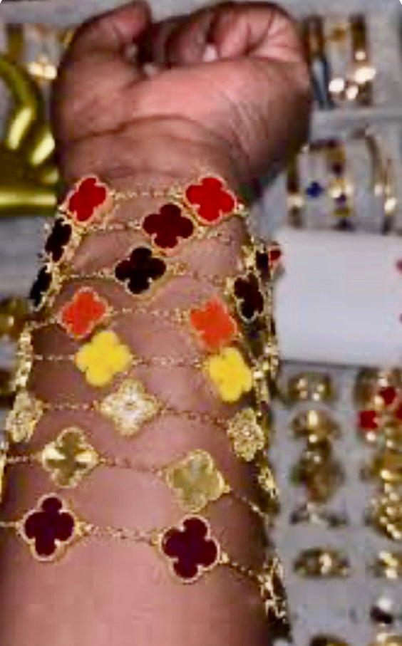 Gold Kandii Clover  💓